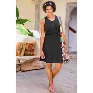 ❤️ Athleta Katniss Dress! Pocket that fits a standard size cell phone! Black! M